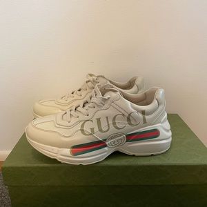 GUCCI Women’s Rhyton Logo Leather Sneakers Sz. 37.5 (US Wmns 7.5)